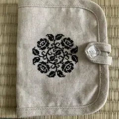 刺繍 ポーチ 薬 ハンドメイド 服薬管理 手刺繍 グリーン ファスナー