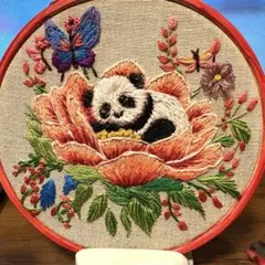 刺繍フレーム❁⃘11cm　眠るパンダ　置き型　壁掛け　レトロ　アジアン　プレゼント
