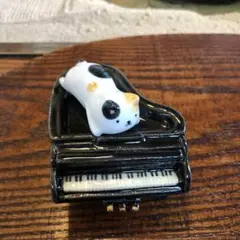 ヴィンテージ 猫とピアノの陶器フィギュア 置物 小物入れ ブロカント 