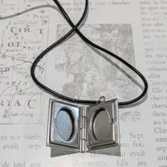 【未開封新品】呪術廻戦展　東堂のペンダント　ディスプレイスタンド付き　大阪限定品 Amazon.co.jp: 呪術廻 戦展 限定 東堂のペンダント ディスプレイ