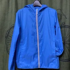 ユニクロ　ポケッタブルパーカー