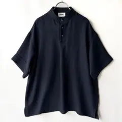 美品✨ザリラクス　23AW スタンドカラー半袖シャツ36 メンズS レディースLのサムネイル