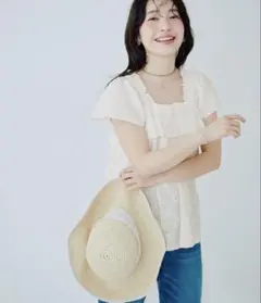 極美品❣️natural couture ポコポコカットフリルキャミ ホワイトのサムネイル