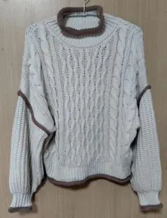 ホワイト ケーブルニットセーター 長袖