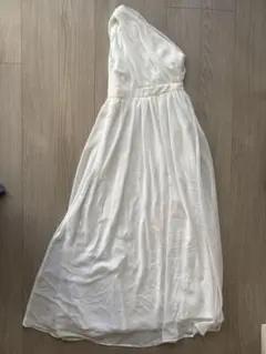 結婚式二次会ドレス　白