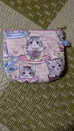 ハンドメイド猫ポーチ