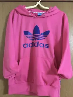 adidas レディースピンク フードパーカー