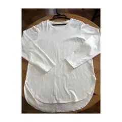 ユニクロ（UNIQLO）長袖ロング丈カットソー