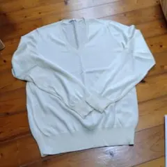 未使用✩クリーム色 Vネック ニット Lサイズ