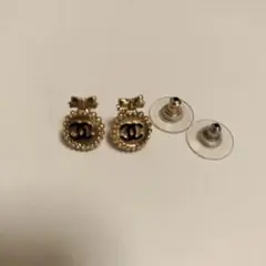 2025年最新】chane リボンピアスの人気アイテム - メルカリ