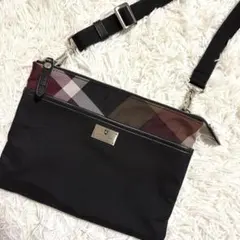 ✨未使用級/近年モデル✨ブラックレーベルクレストブリッジ サコッシュ チェック