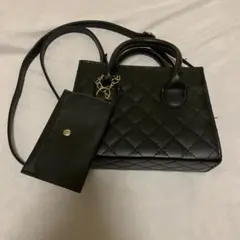 ブラックキルティングショルダーバッグ