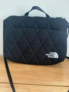 THE NORTH FACE キルティングショルダーバッグ　ブラック