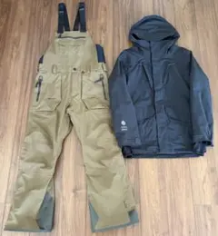 Volcom GORE-TEX スノーボードウェア　上下セット　Sサイズ