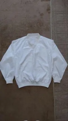 ホワイト ナイロン Vネックジャケット