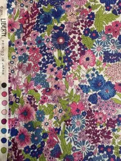 LIBERTY リバティ 生地 はぎれ 花柄　T11