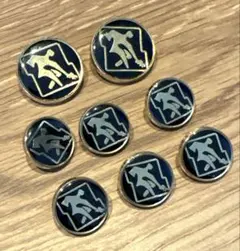 黒と金のシルエットデザインボタンセット　044