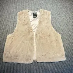 【ダブルクローゼット】ファーベスト ジレ フェイクファー ベージュ系 F 美品