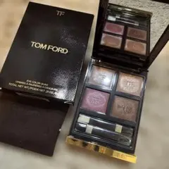 TOMFORD BEAUTY アイカラークォードプードル 27イブニングアタイア