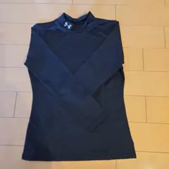 Under Armour 黒 アンダーシャツ YLG/JG