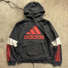 k*o様 adidas ブラック レッド パーカー　160くらい