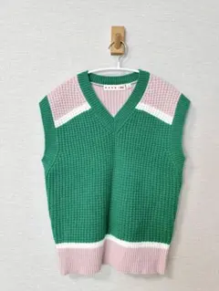 マルニ・ユニクロコラボ　Mサイズ　カジュアルVネックニットベスト