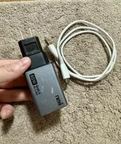 넥시 65WGaN II 고속 충전기 (USB-C 2개 및 USB-A 케이블 1개 포함)