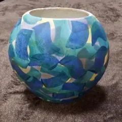 青と緑の陶器製花瓶