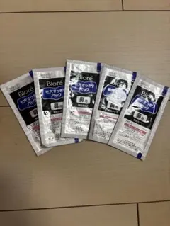 Biore 毛穴すっきりパック 鼻用 黒色タイプ 5枚セットのサムネイル