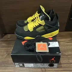 ナイキ エアジョーダン4 RETRO サンダー 黒黄
