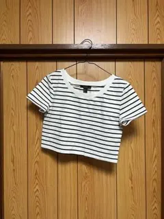 FOREVER 21 ボーダー クロップド丈 Tシャツのサムネイル