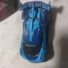 BUG ATTI 青 ミニカー