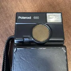 ★値下げしました★Polaroid 690 カメラ 動作確認済み フィルム付 中古】Polaroid ポラロイド 690 インスタントフィルムカメラ 元