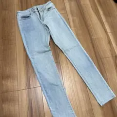 スキニーデニム ユニクロ