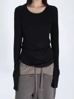 Fuzzykon 長袖トップス