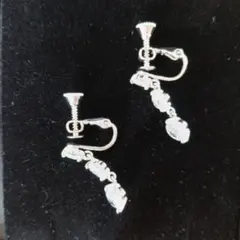 ☆クリスタル装飾 シルバー色 フックイヤリング3500円