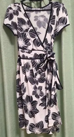 花柄ラップドレス　Mサイズ