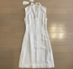 VALENTINO ROMAビジューノースリーブワンピース アイボリー 40/6 2026年最新】VALENTINOドレスの人気アイテム - メルカリ
