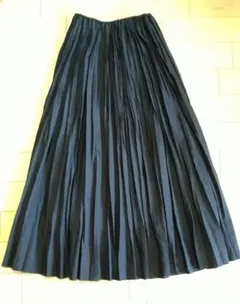 UNITED ARROWS 　濃紺 プリーツロングスカート
