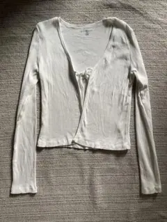 まとめ購入場20％off」Brandy Melville クロップドカーディガン