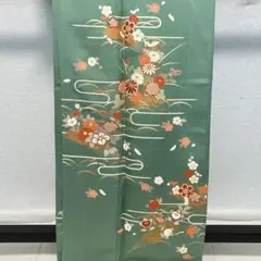 D951 訪問着　花模様　菊刺繍　正絹　着物　袷　しつけ糸付き未使用極美品のサムネイル