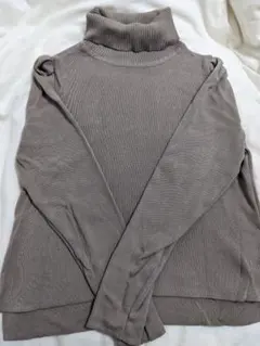 ポンヌフ　タートルネックニット