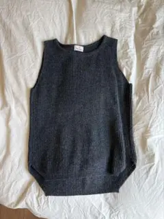 ダークグレー リブ編み ニットベスト フリーサイズ