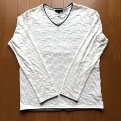 ⭐️BEAMS⭐️Vネックカットソー・ロンT長袖Tシャツ柔らかい生地ジャガード織り