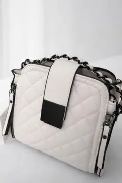 キルティング チェーン ショルダーバッグ ホワイト