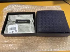 週末セール　BOTTEGA VENETA 二つ折り財布のサムネイル