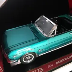 Sun Star 1/18 1965 Pontiac GTO Montero - メルカリ