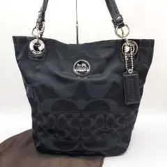 美品　COACH コーチ　トートバッグ　シグネチャーキャンバス　黒　肩掛け