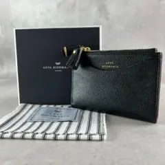 ANYA HINDMARCH アニヤハインドマーチ 二つ折り財布 黒のサムネイル