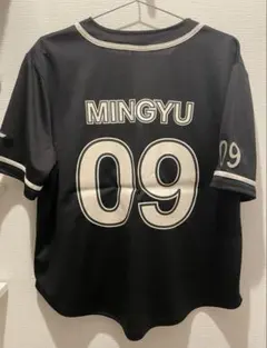 right here ユニフォーム